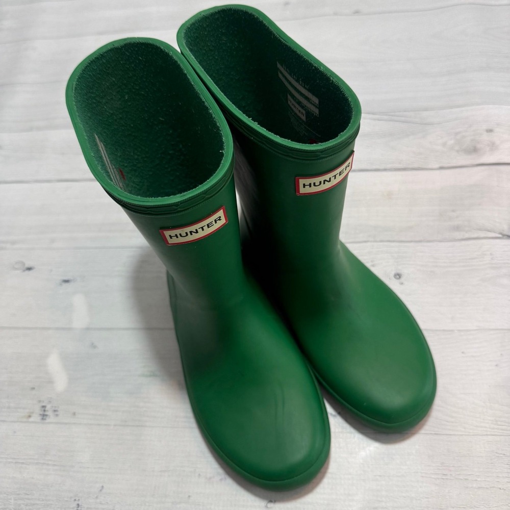 Hunter kids green rain boots size 1